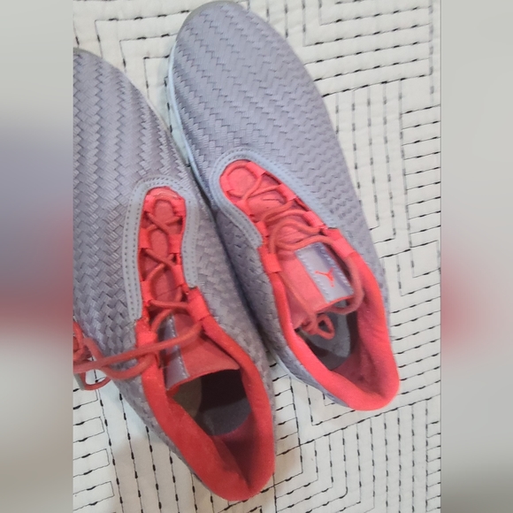 Nike Youth sz 4.5 CLEAN - Picture 3 of 5